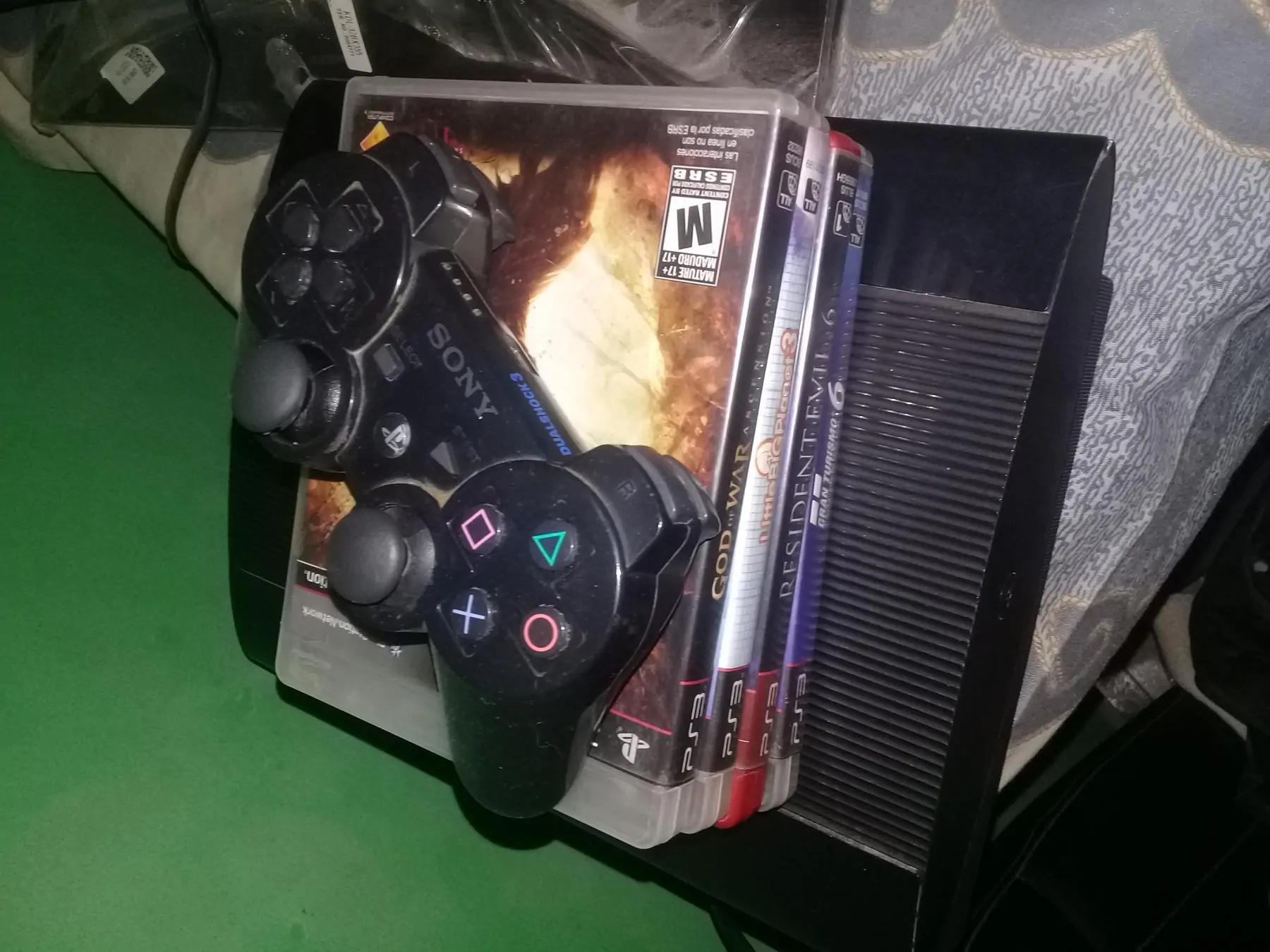 Playstation 3 con 6 juegos